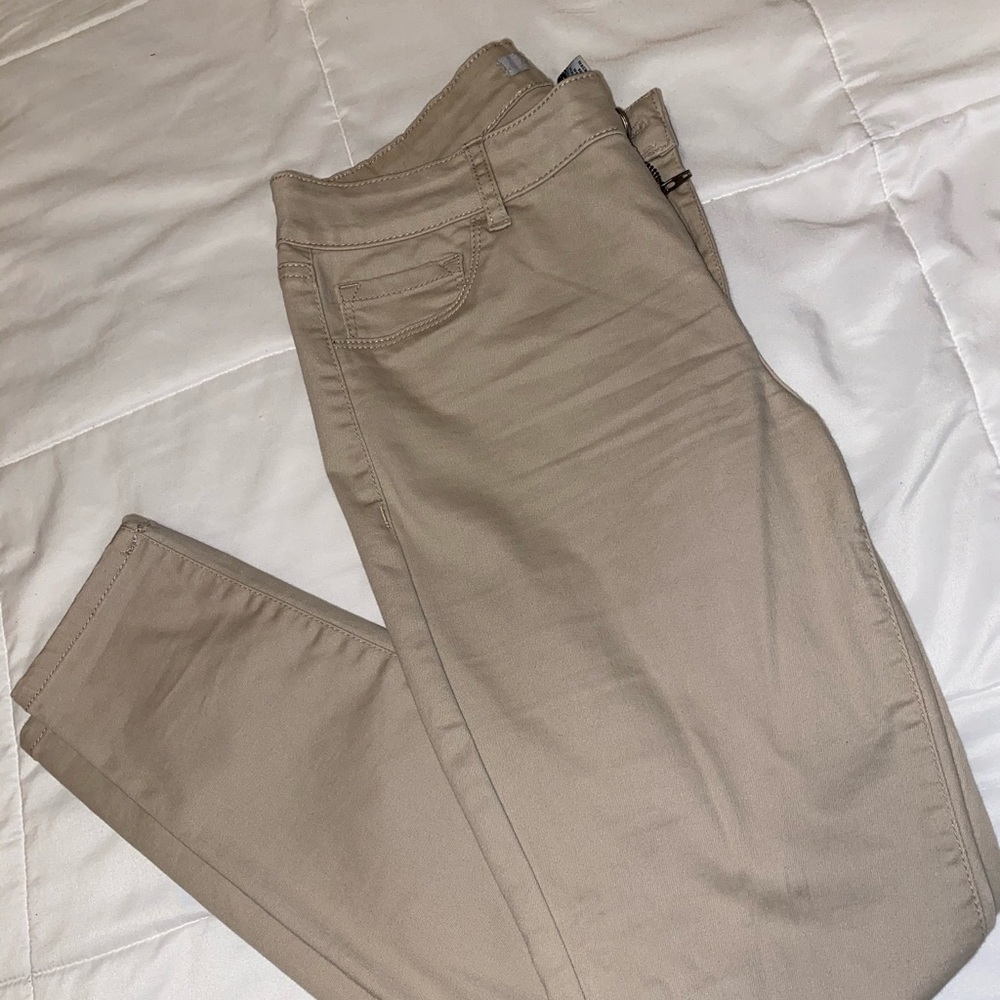 Beige Skinny Jeans